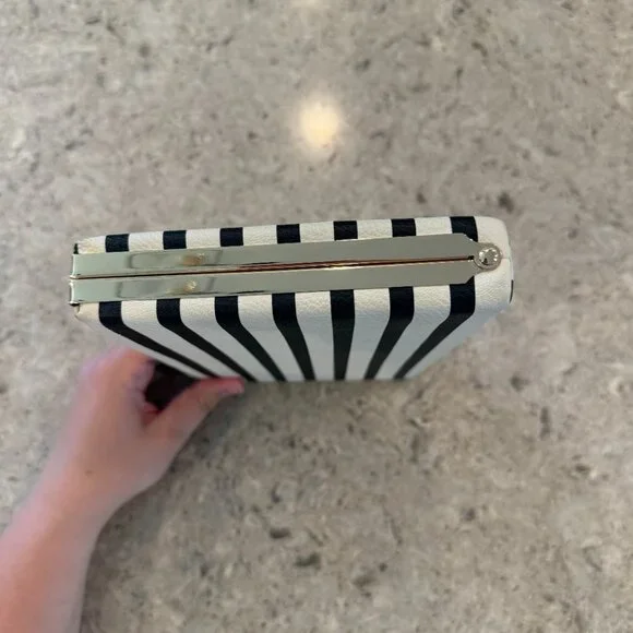 EUC KATE SPADE TOUCAN EMANUELLE MONTIGO AVENUE STRIPED CLUTCH
